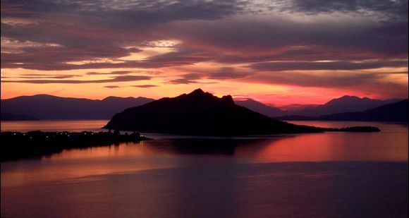 Sunset Moni island