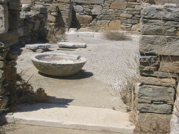 A washing basin(?) without its owner