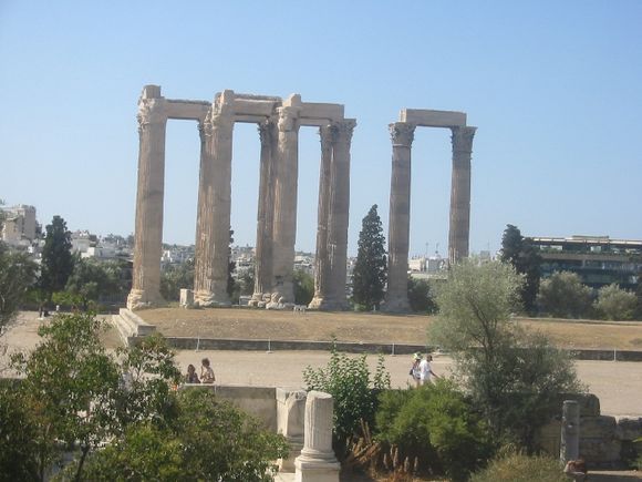Columns of Olympios Zeus