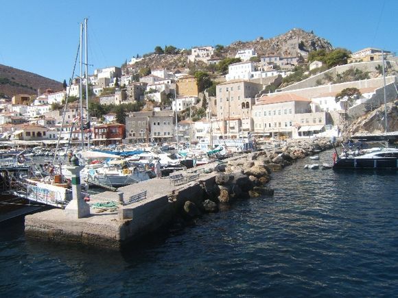 Hydra -the harbour