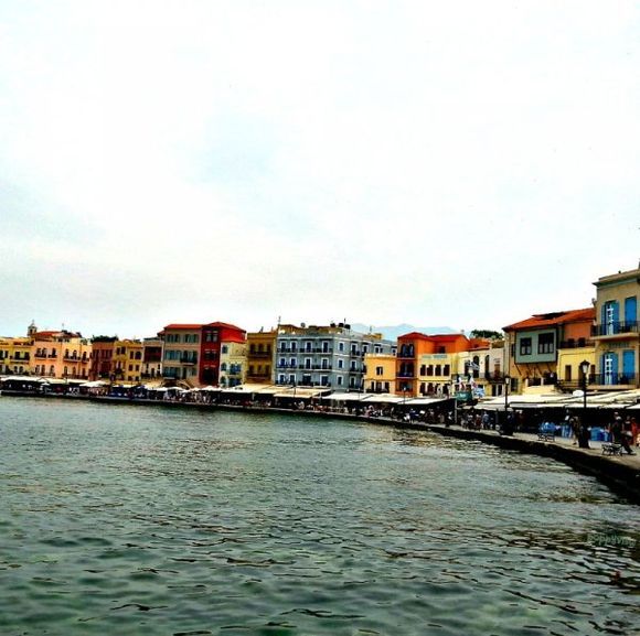 The stretch of countless cafes and pretty patinas that comprise Chania's port, added some much needed colour on this very dull and dreary day.