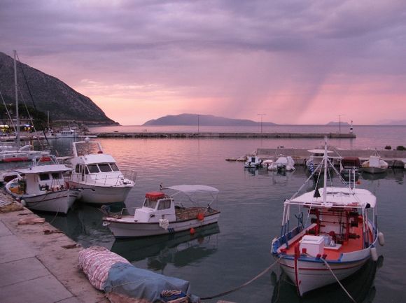 Evening falls in Poros Port