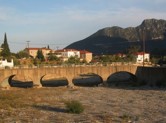 Bridge over the dry river Dafnon in Leonidion